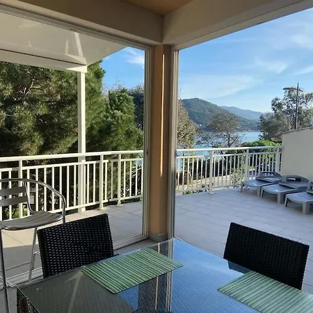 Apartament Nielluciu, Appartement T4 6 Mersonnes 50M De La Plage